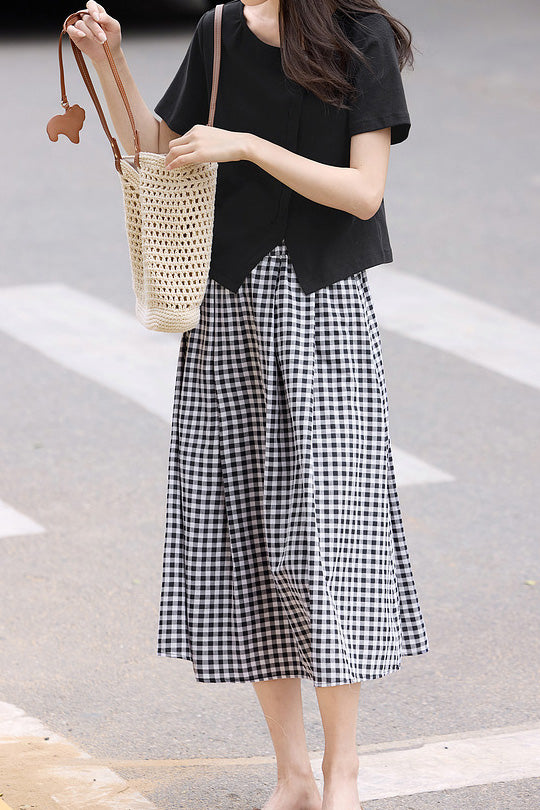 Side-slit short sleeve T-shirt with A-line plaid skirt set - liwisi
