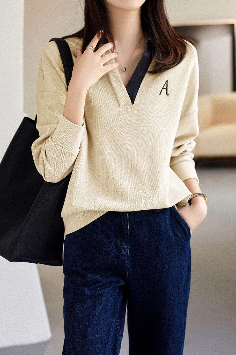 Skipper Collar Logo Embroidered Sweatshirt - 2 Colors Available - liwisi