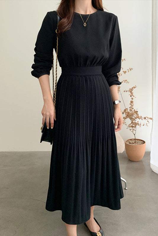 Round Neck Pleated Contrast Long Flare Dress - 4 Colors Available - liwisi