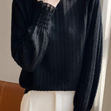 Lace-trimmed semi-high-neck base layer shirt - liwisi