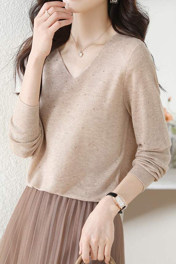 V-neck knitted sweater with hot-fixed rhinestones. - liwisi