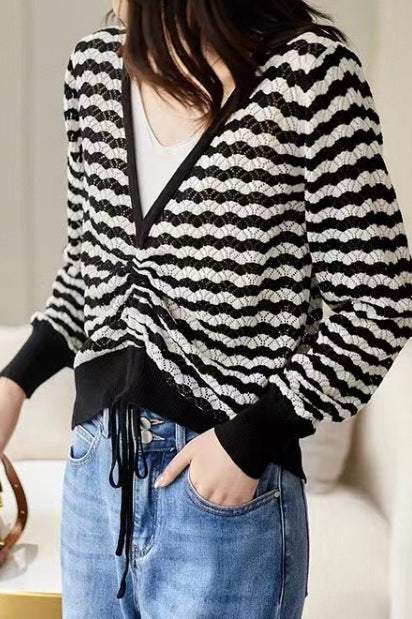 Cutout Jacquard Two-tone V-Neck Faux-Layer Knit Sweater - liwisi