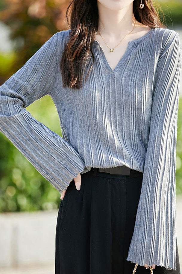 Half-open V-neck loose base layer shirt - liwisi