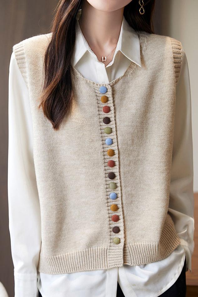 Colorful Button Round Neck Knitted Vest - liwisi