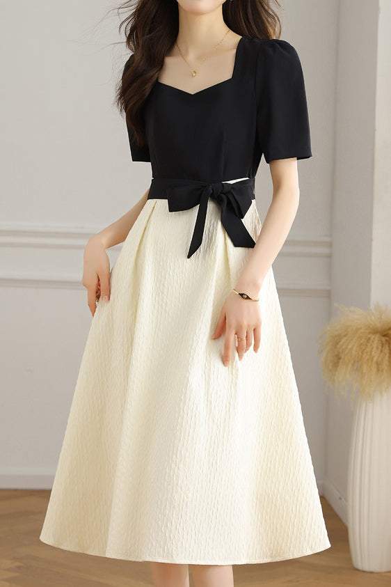 Bi-Color Square Neck Tie-Belted Flare Dress with Lining Bi-Color Square Neck Tie-Belted Flare Dress with Lining
