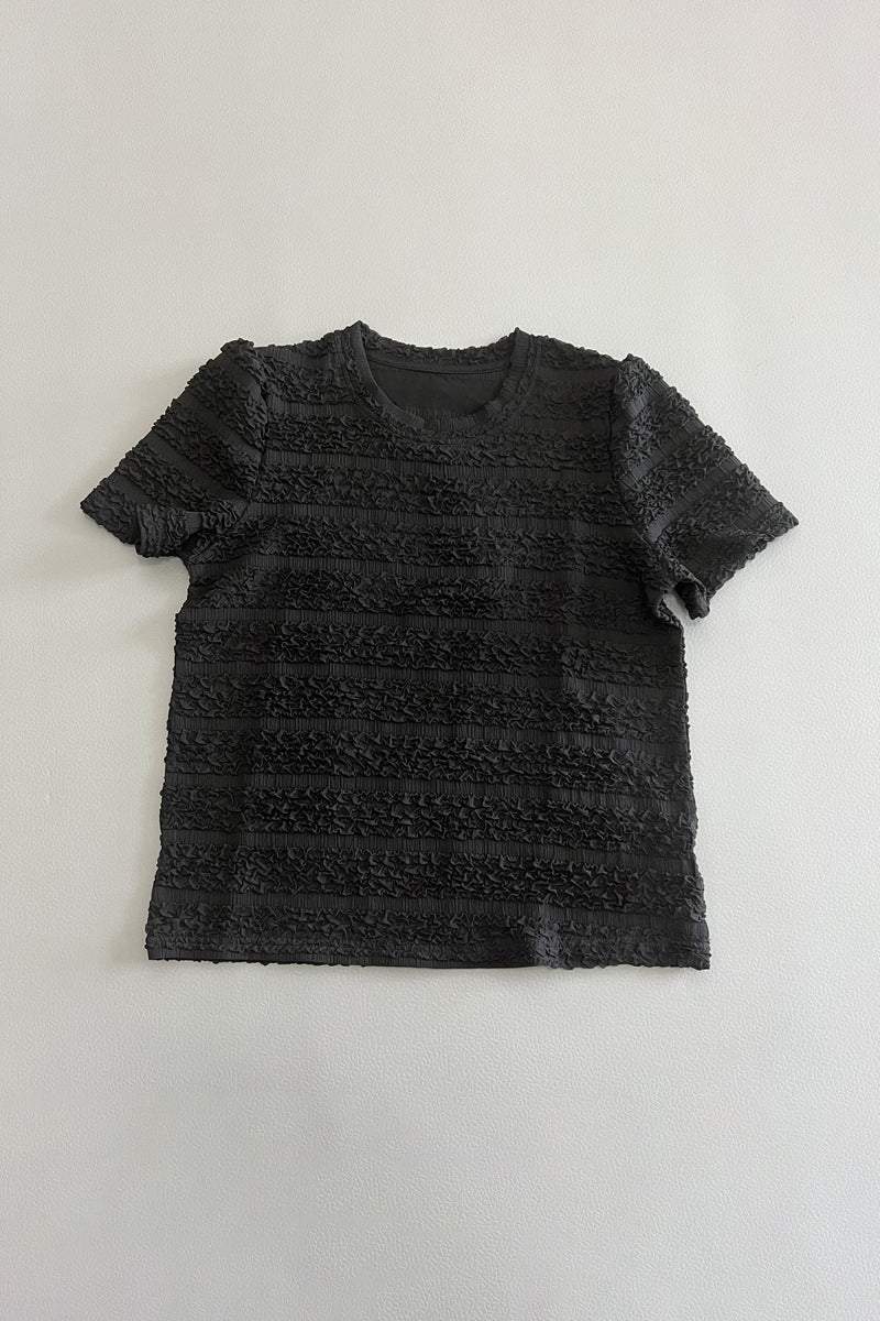 Round Neck Embossed Striped T-Shirt - 2 Colors Available - liwisi