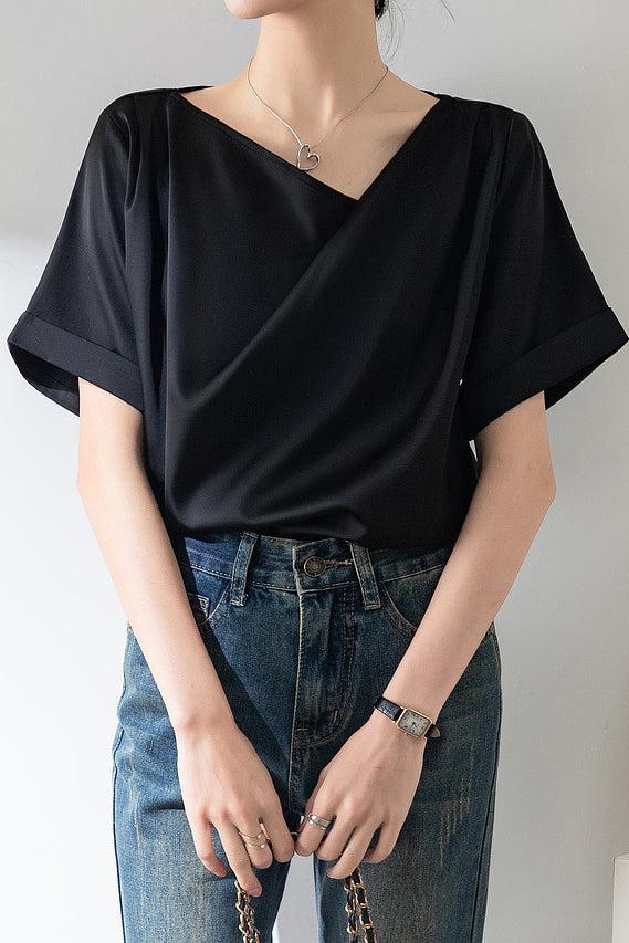 アシンメトリーVネックボリュームサテンブラウス - liwisi