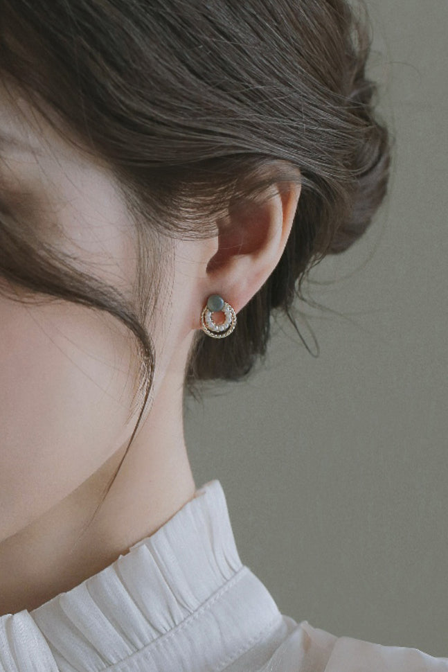 幾何柄パールヒスイ装飾ピアス - liwisi
