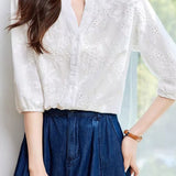 Exquisite Elegant V-Neck Embroidered Hollow-Out Short-Sleeve Blouse