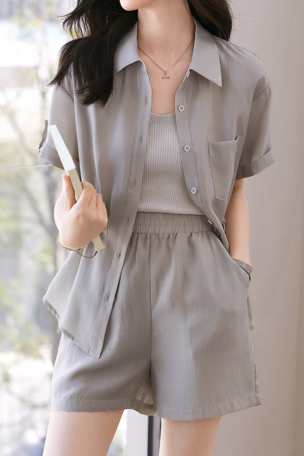 二点セット　ドローストリングシンプルシャツ＋サイドポケットシンプルショートパンツ　裏地付 - liwisi