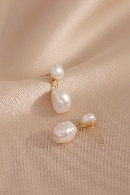 Simple and Elegant Pearl Earrings - liwisi