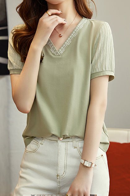 異素材Vネック刺繍装飾Tシャツ - liwisi
