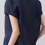 Casual V-neck gathered loose shirt.