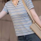 Fresh Commuter Thin Striped V-neck T-shirt