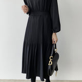 Round Neck Pleated Contrast Long Flare Dress - 4 Colors Available