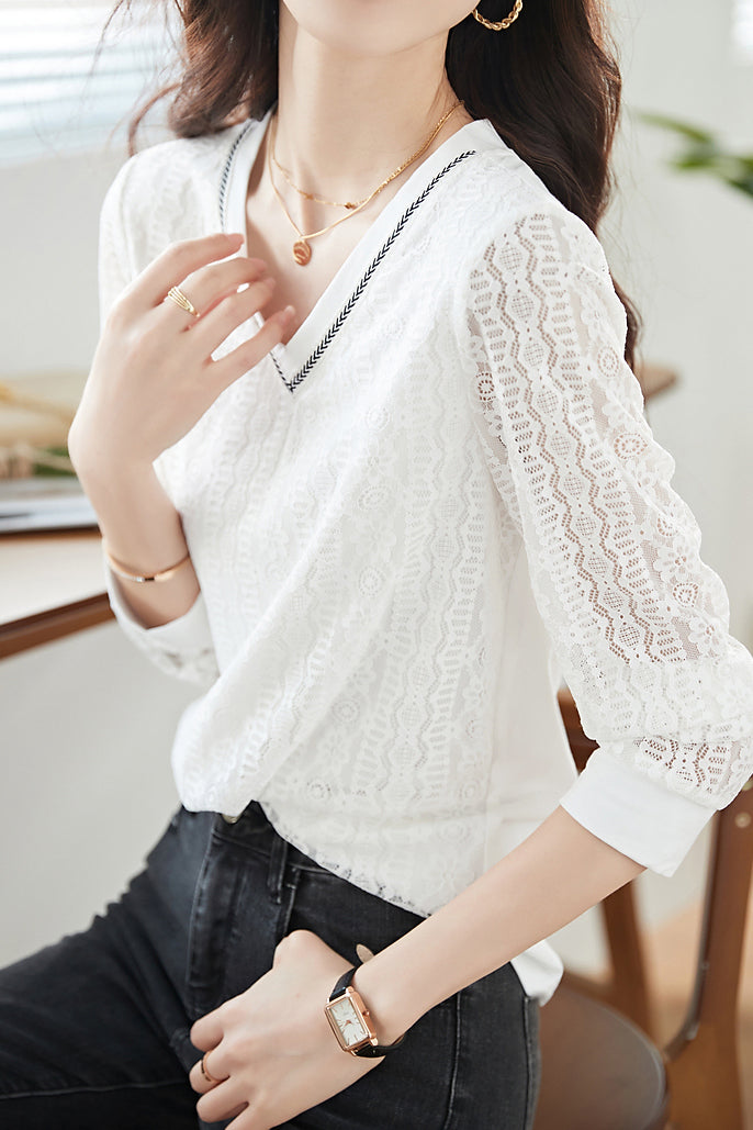 Vネックテープ装飾レース切替Tシャツ - liwisi