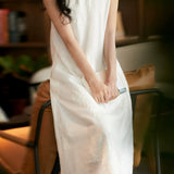 Elegant Floral Embroidered Sleeveless Straight Dress