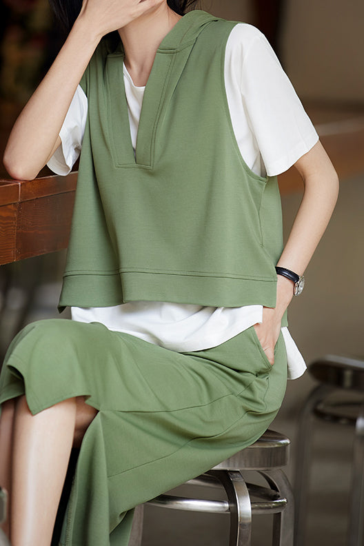 三点セット　フード付Vネックシンプルベスト＋ラウンドネックベーシックTシャツ＋フロントスリットシンプルスカート　3色入 - liwisi