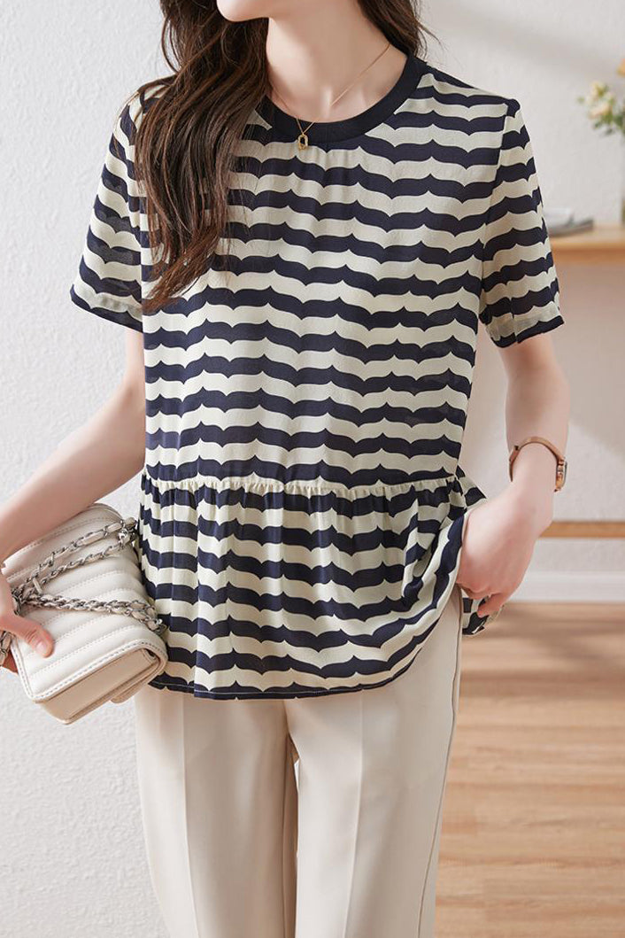 ラウンドネック波ボーダー柄ペプラムTシャツ - liwisi