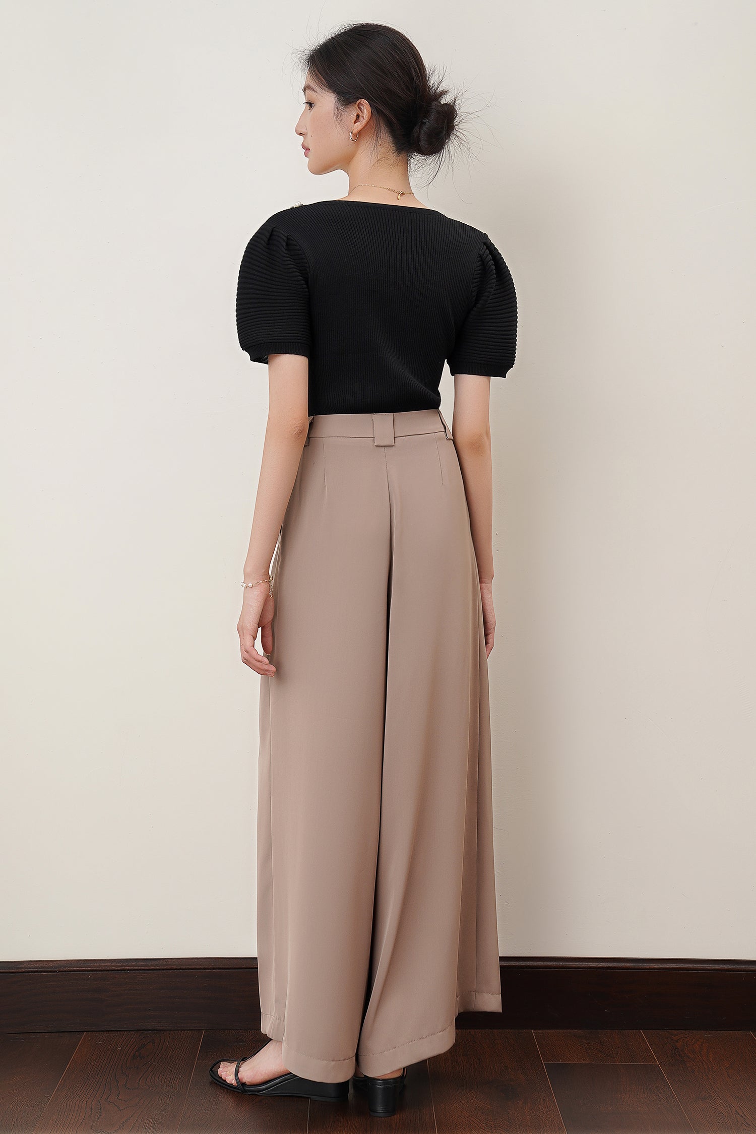 オフィススタイルタックロングワイドパンツ　2色入 - liwisi
