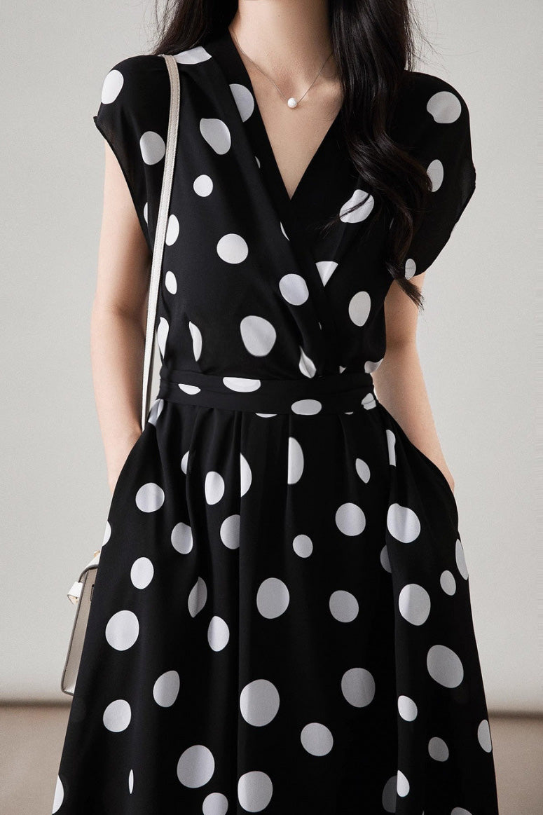 Polka Dot V-Neck Tied Dress - liwisi