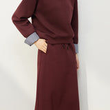 Simple sweatshirt and half skirt set