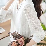 Elegant V-neck lace bottoming shirt
