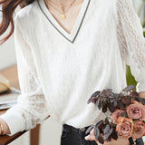 Elegant V-neck lace bottoming shirt