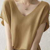 Solid Colored V-neck Knitted T-shirt