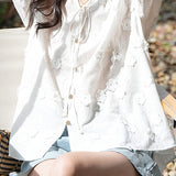 Three-dimensional embroidered T-shirt