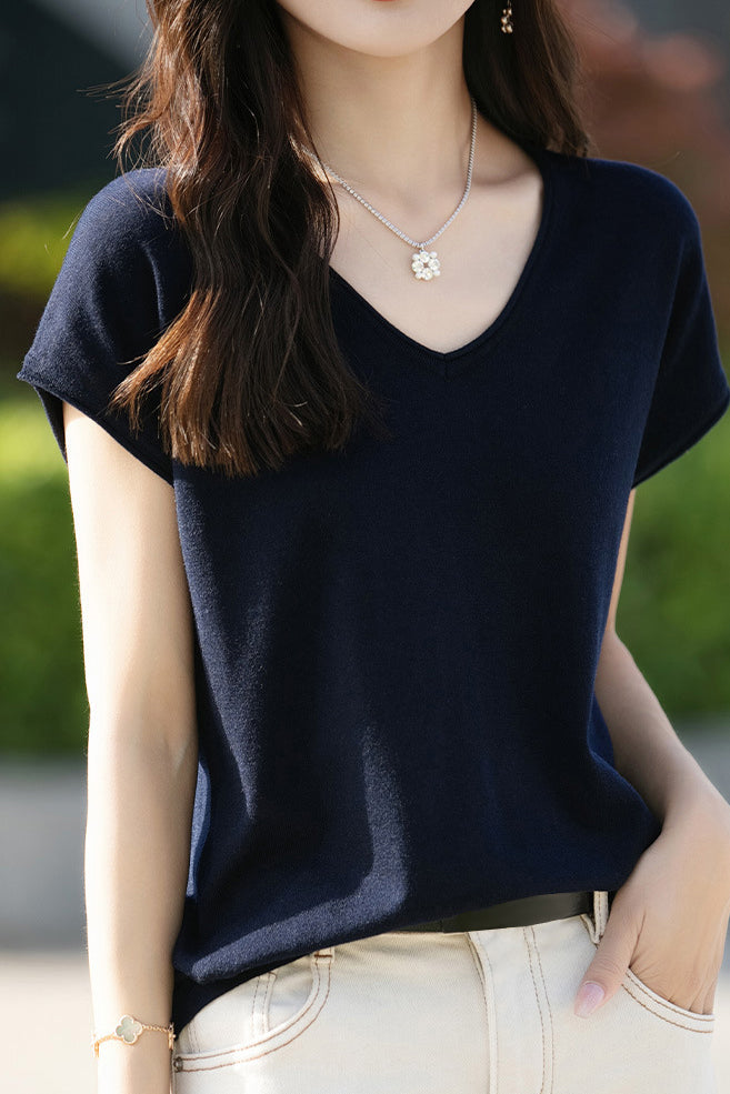 Minimalist Solid Color Knit Top - liwisi