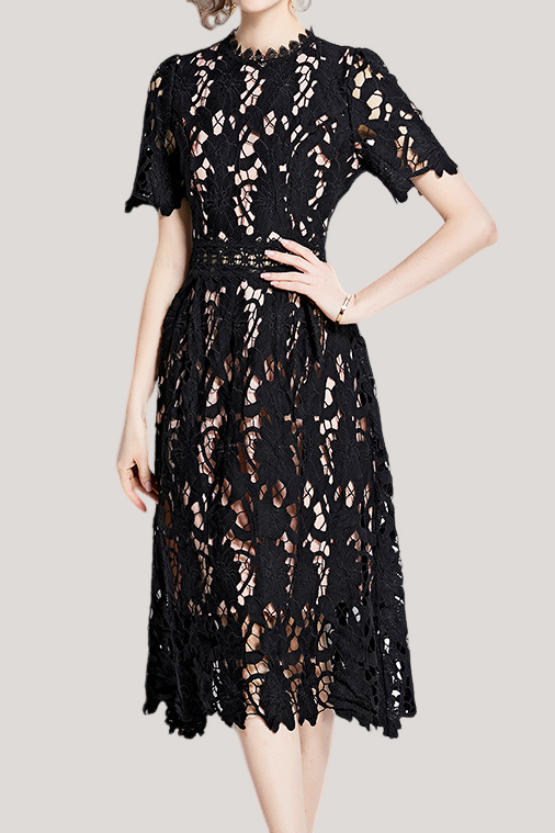 Heavily embroidered water-soluble lace mid-length solid color gown Heavily embroidered water-soluble lace mid-length solid color gown