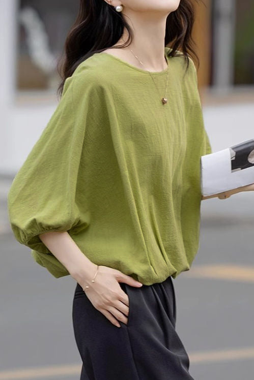 Round neck batwing sleeve loose shirt with elastic hem - liwisi