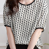 Rabbit print color block round neck T-shirt