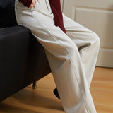 Fashionable casual high-waisted wide-leg jeans