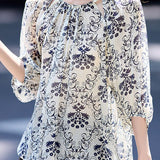 Elegant and stylish puff-sleeve shirt