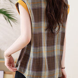 Fashionable retro plaid shirt