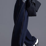 Fashionable elastic waist curved-leg jeans