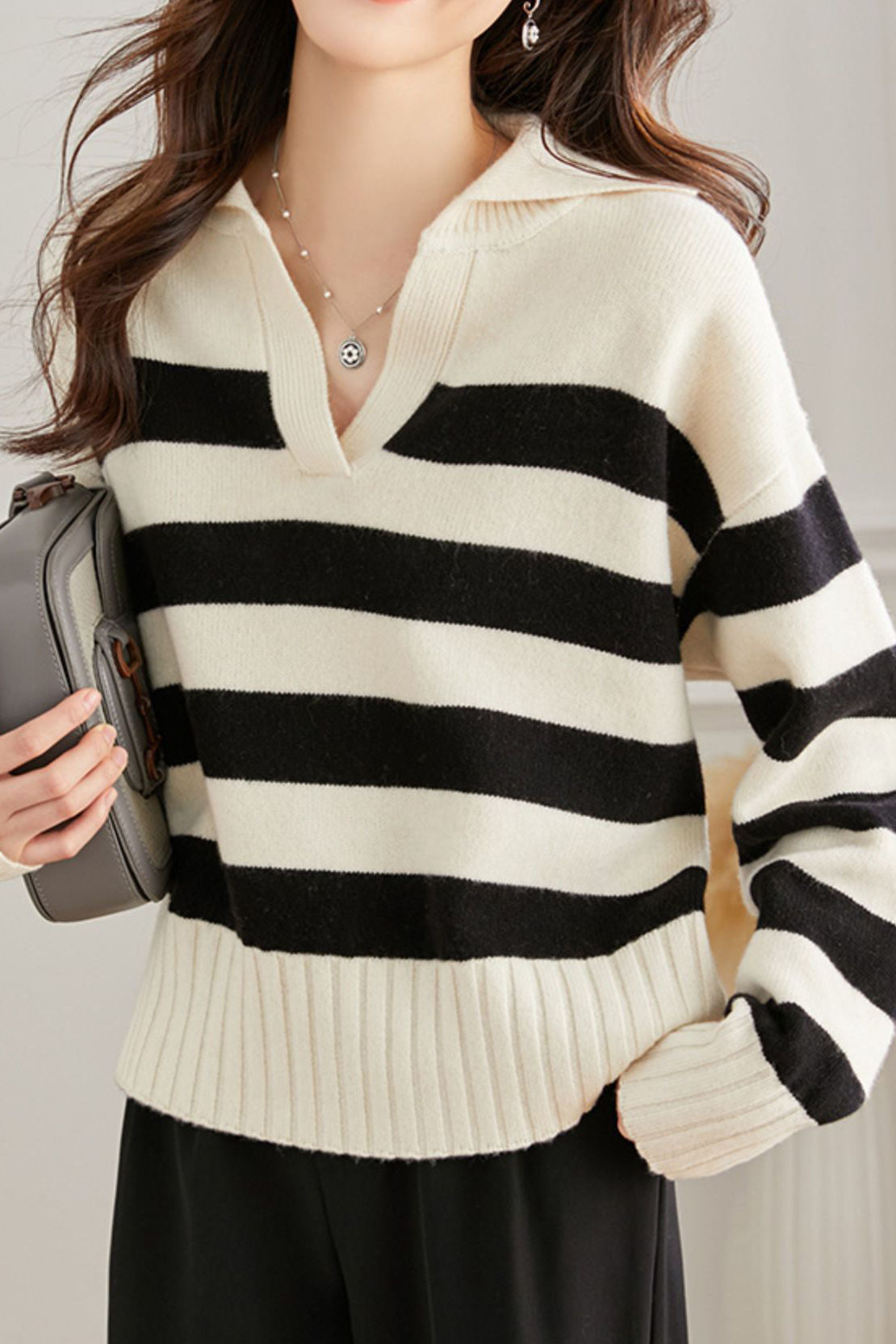Stylish Simple V-neck Striped Sweater - liwisi