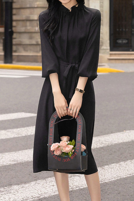 Exquisite Elegant Pleated Stand-Collar Midi Dress - liwisi