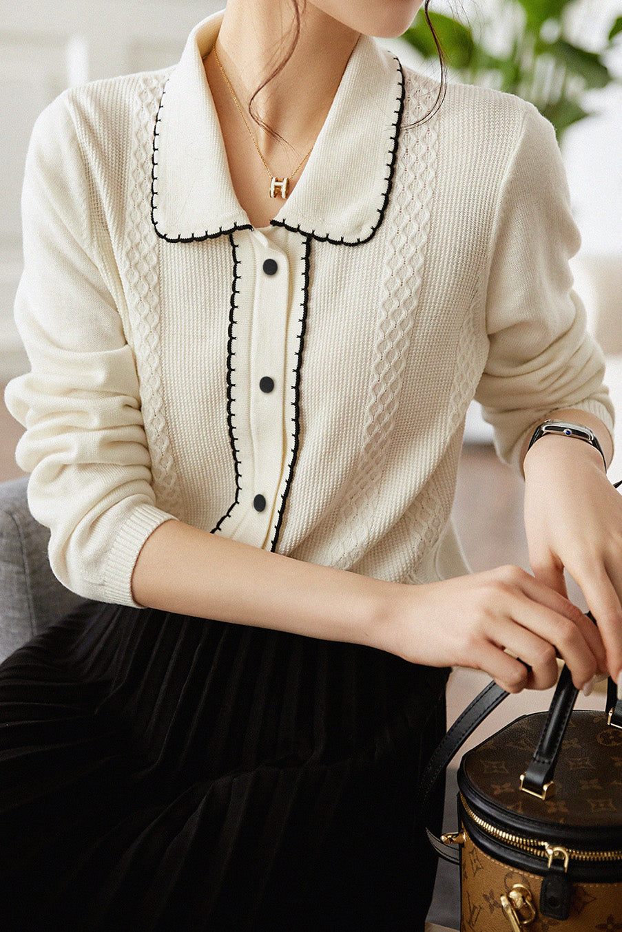 Black and White Color Block Polo Neck Knit Top - liwisi