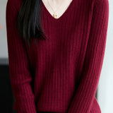 Classic Casual Versatile V-Neck Knit Top