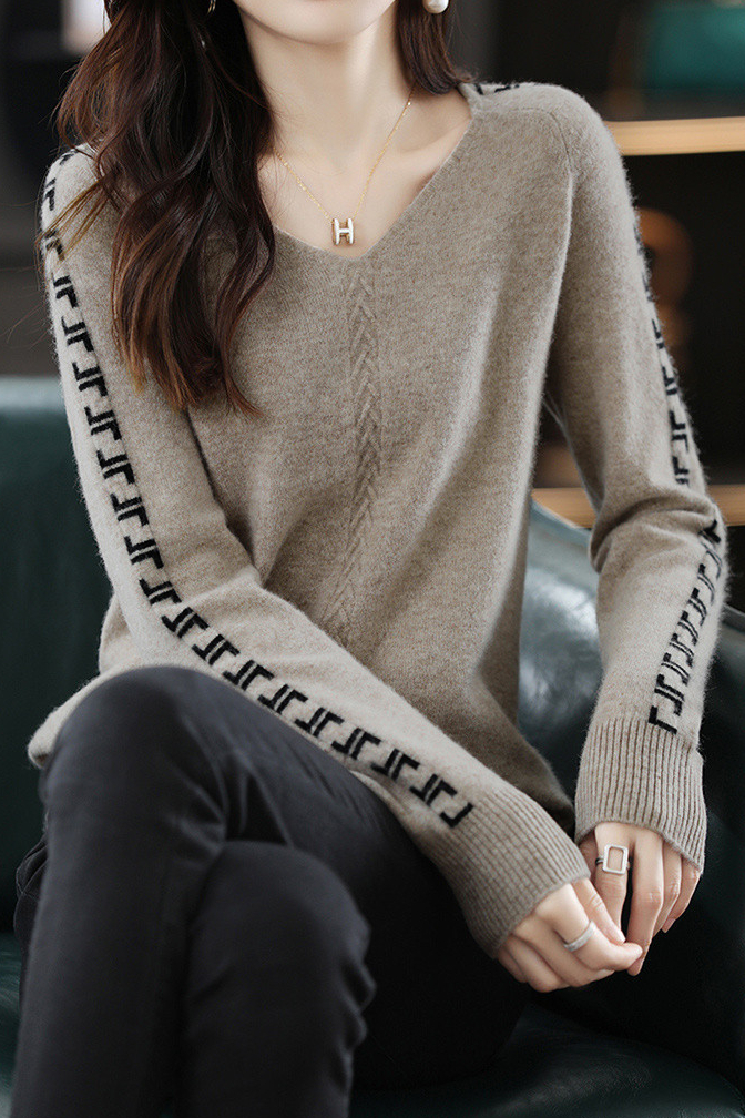 Casual Color-Block Letter V-Neck Pullover Sweater - liwisi