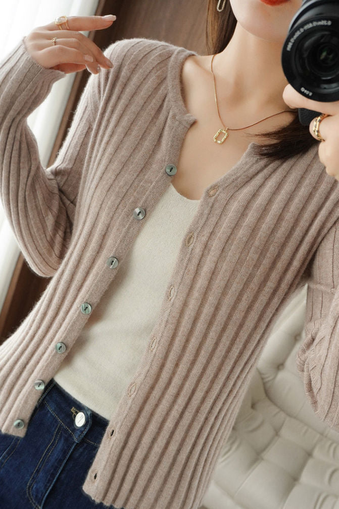 Casual Solid-Color Crew Neck Knitted Cardigan - liwisi