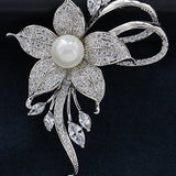 Elegant Temperament Pearl Brooch Pin