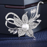 Elegant Temperament Pearl Brooch Pin