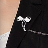 Elegant Temperament Pearl Bowknot Luminous Brooch Pin