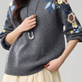 Casual Crew Neck Color-Block 3D Knitted Flower Sweater