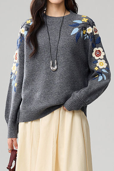 Casual Crew Neck Color-Block 3D Knitted Flower Sweater