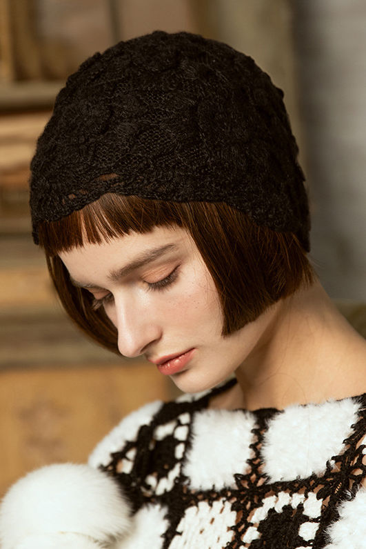 Casual Versatile Solid-Color Floral Lace Knitted Hat